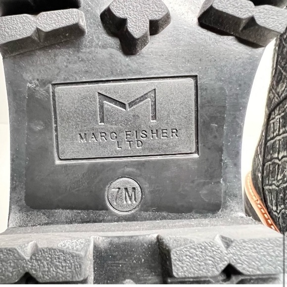 Marc Fisher IZZIE lugsole ankle boots - Picture 7 of 8